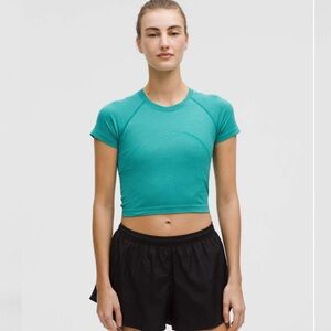 Lululemon Swiftly Tech Cropped Shirt 2.0
Spandex Stripe Sonic Teal 4 NWT